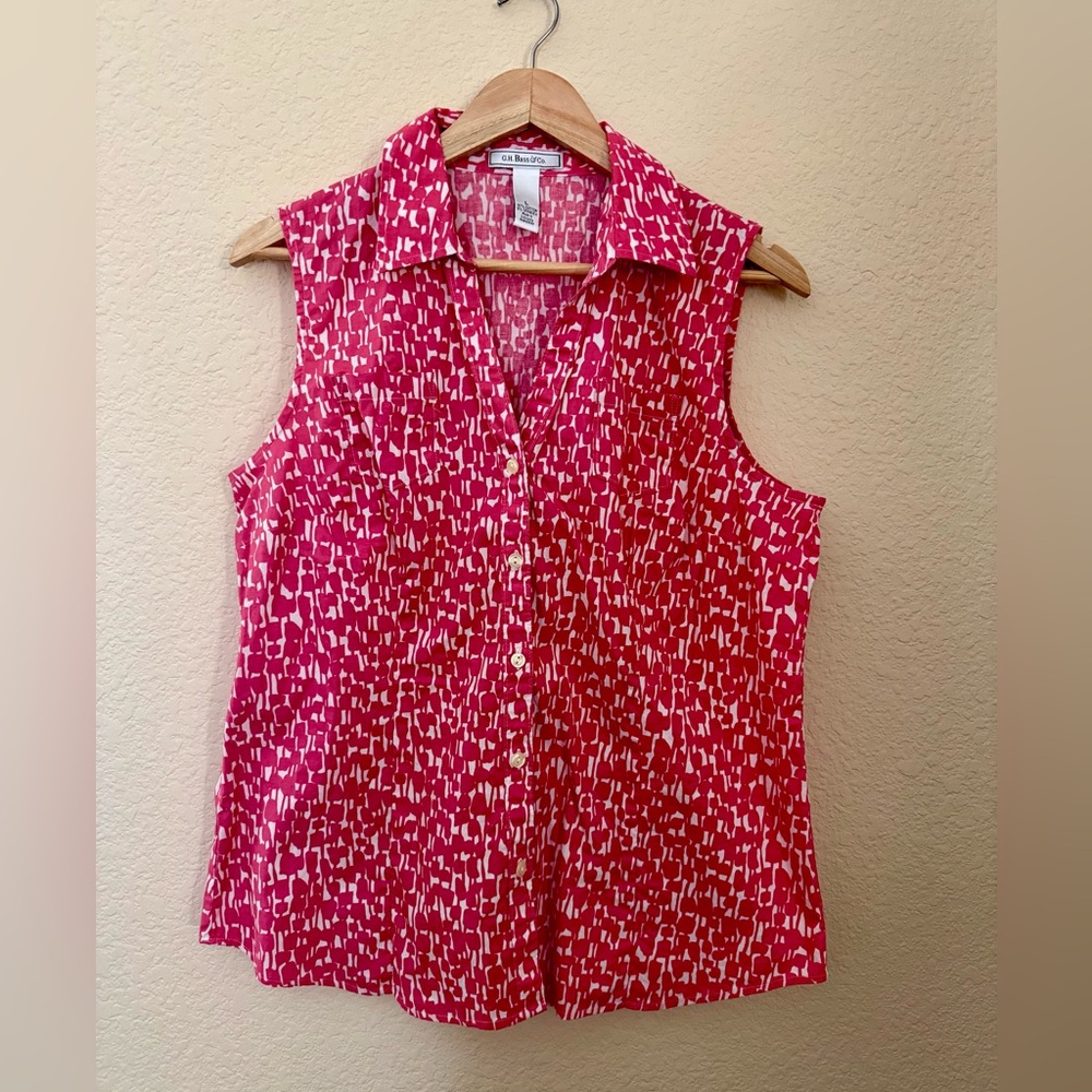 G.H. Bass & Co. Red Patterned Sleeveless Blouse